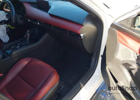 2021 Mazda Mazda3 Premium z USA, uszkodzony, nr VIN JM1BPBML2M1339380